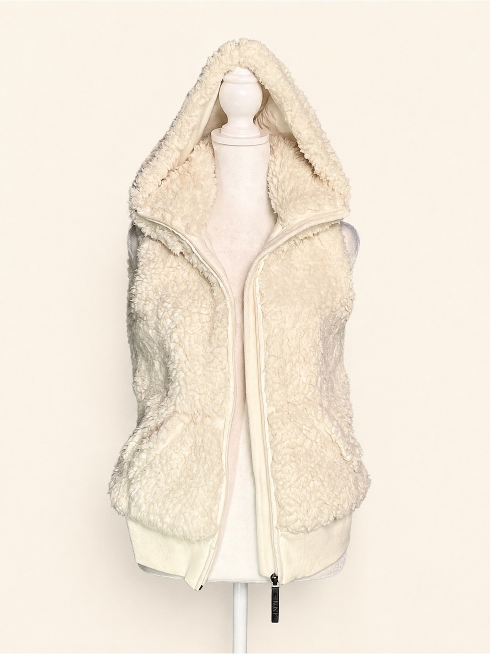 ❄️ MARC NEW YORK SMALL IVORY TEDDY FLEECE HOODED VEST • APRÈS-SKI